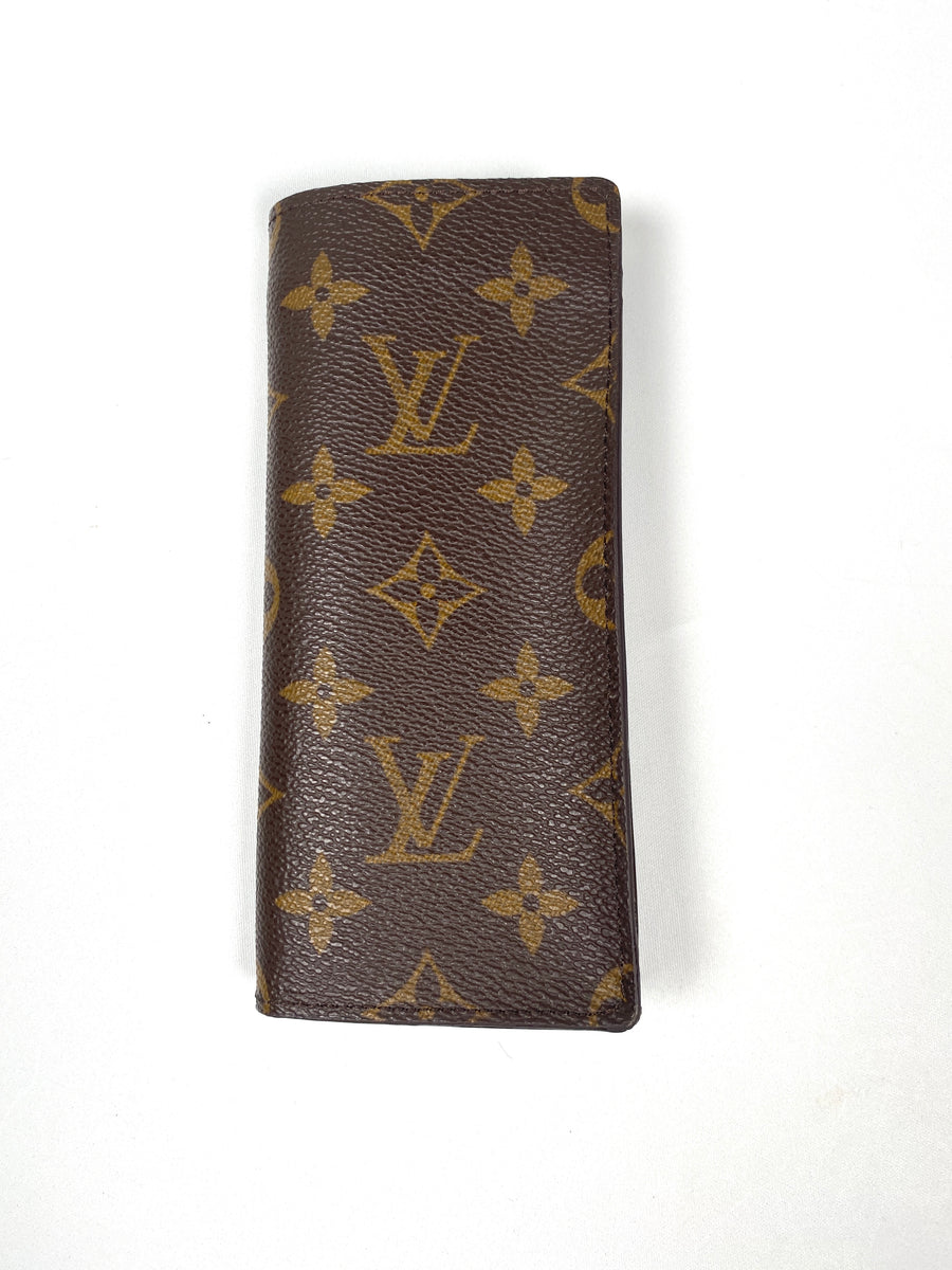 LOUIS VUITTON Monogram Etui Lunette MM Glasses Case M66544 LV Auth th3787  Cloth ref.998365 - Joli Closet