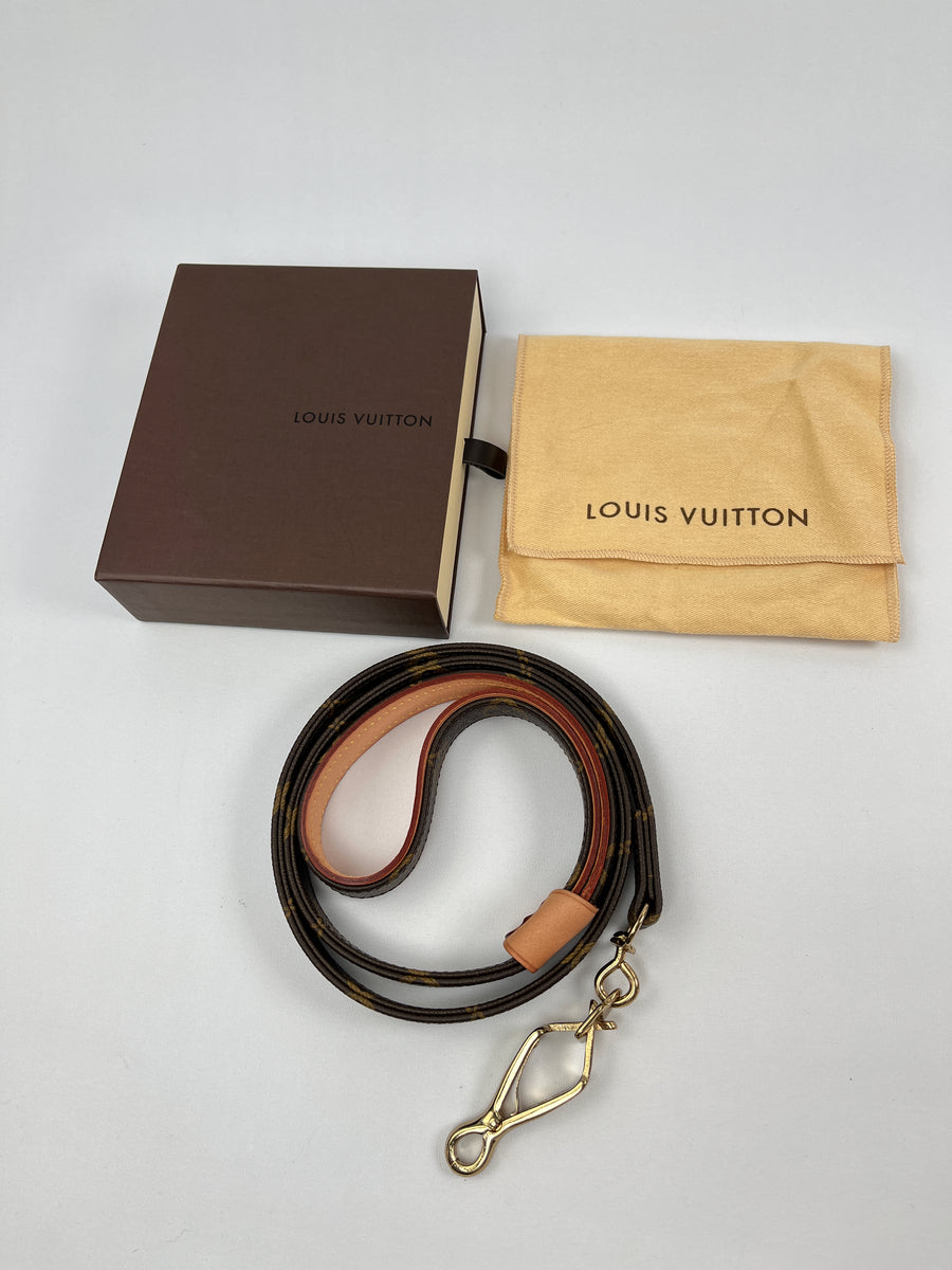 LOUIS VUITTON - BAXTER MONOGRAM DOG LEAD MM – RE.LUXE AU