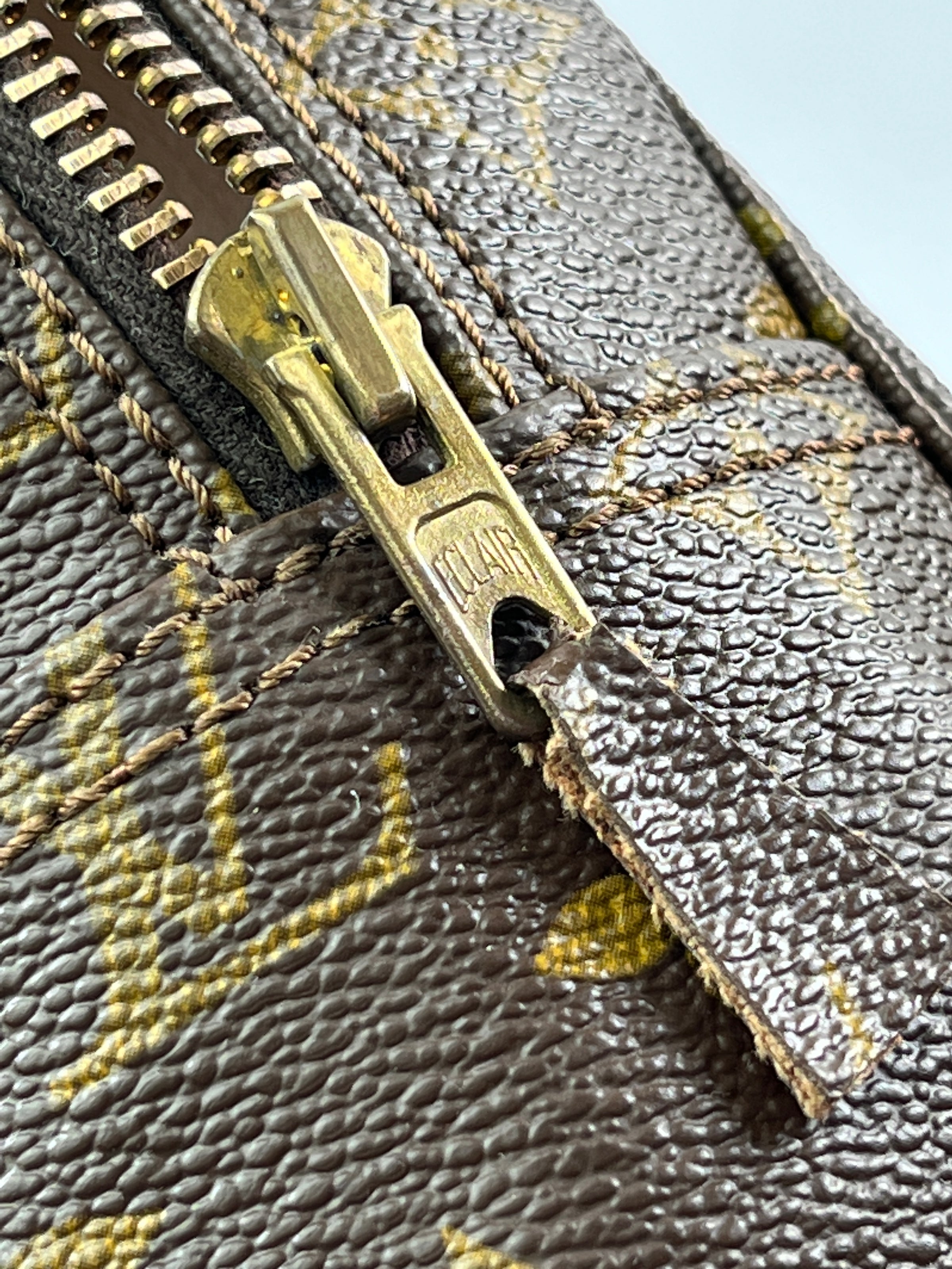 Authentic Louis Vuitton Trousse 28, Luxury, Bags & Wallets on