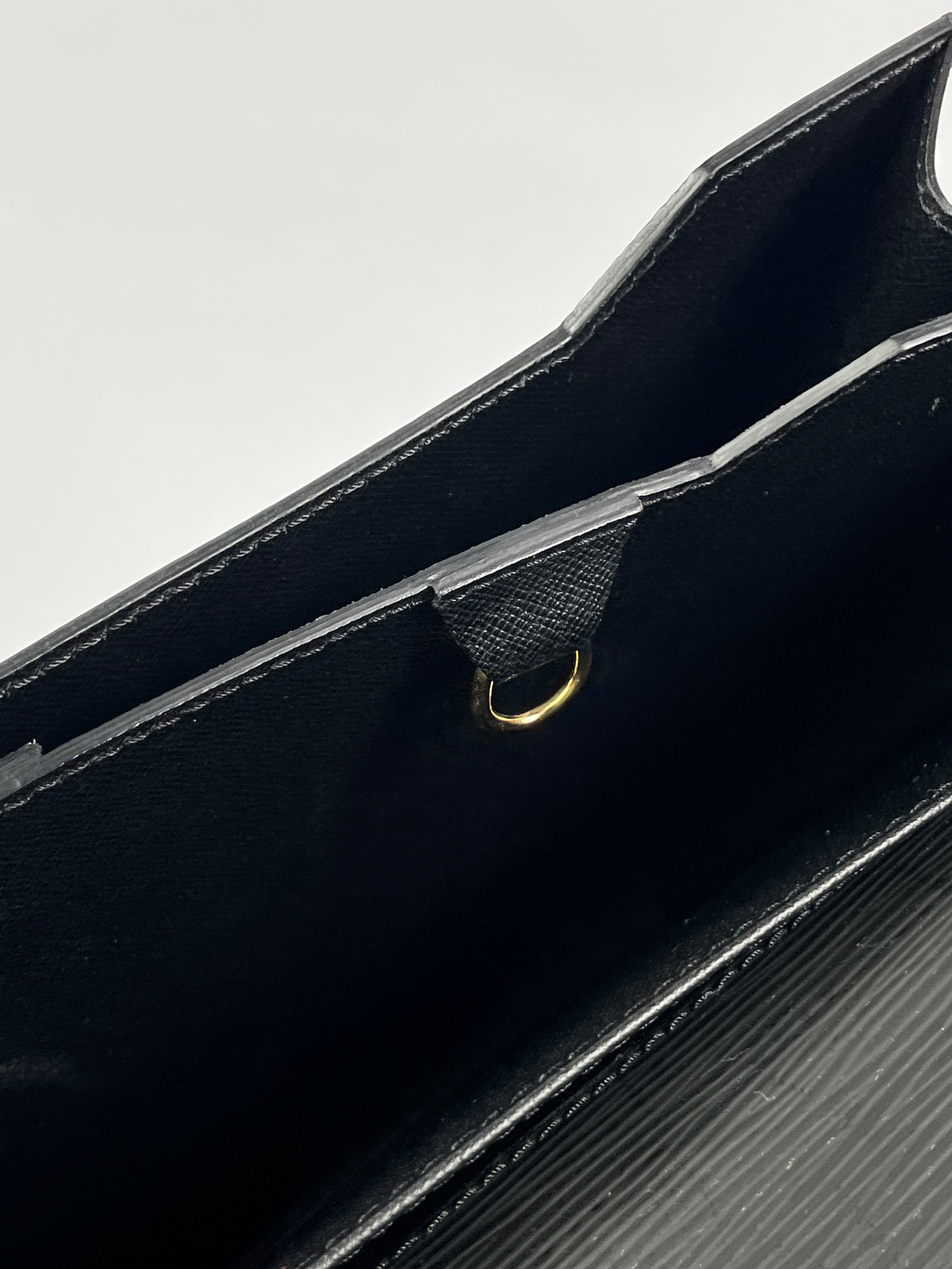 Lot - Louis Vuitton Black Epi Leather Serviette Ambassador Briefcase