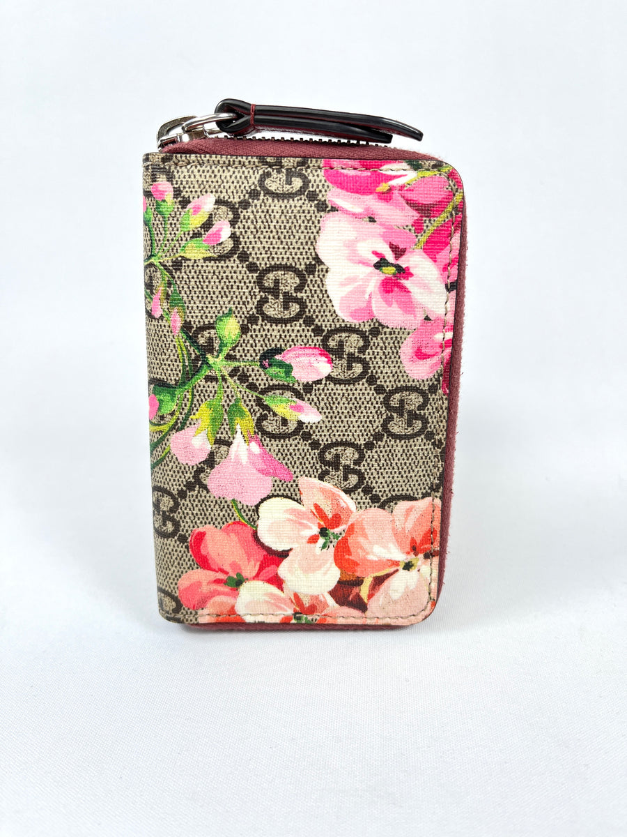 GUCCI - GG CANVAS BLOOMS ZIPPY CARD CASE – RE.LUXE AU