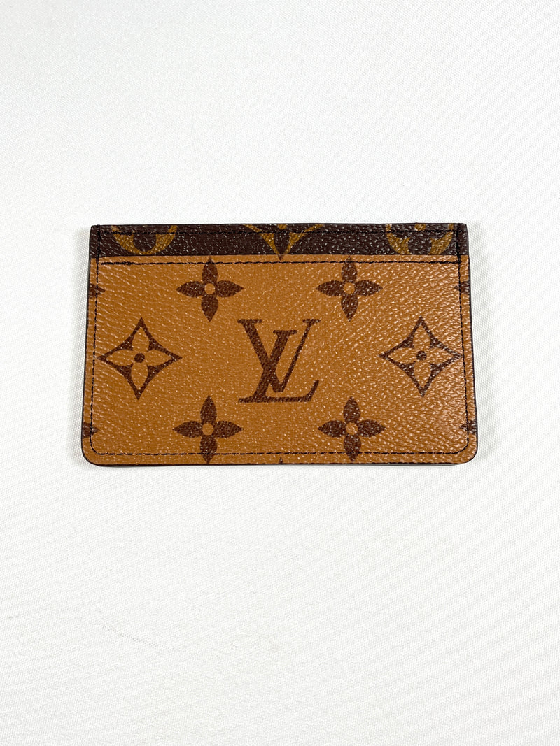 LOUIS VUITTON - CARD HOLDER IN REVERSE MONOGRAM CANVAS