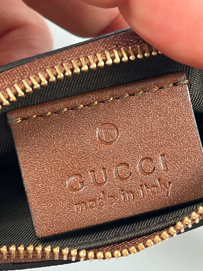 GUCCI - BEIGE GG SUPREME CANVAS KEY CASE