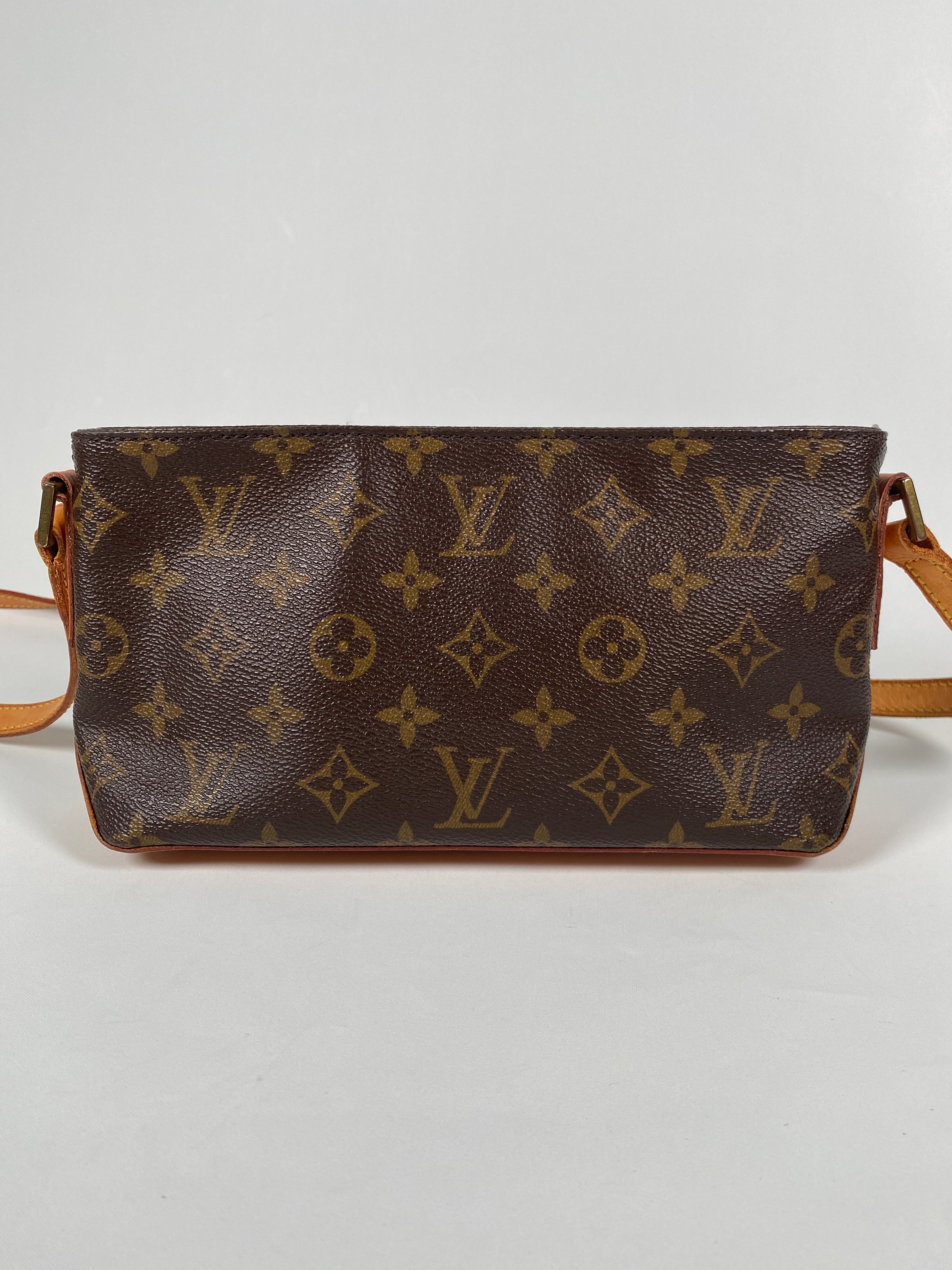 Louis Vuitton Monogram Trotteur Crossbody Bag 823lv29