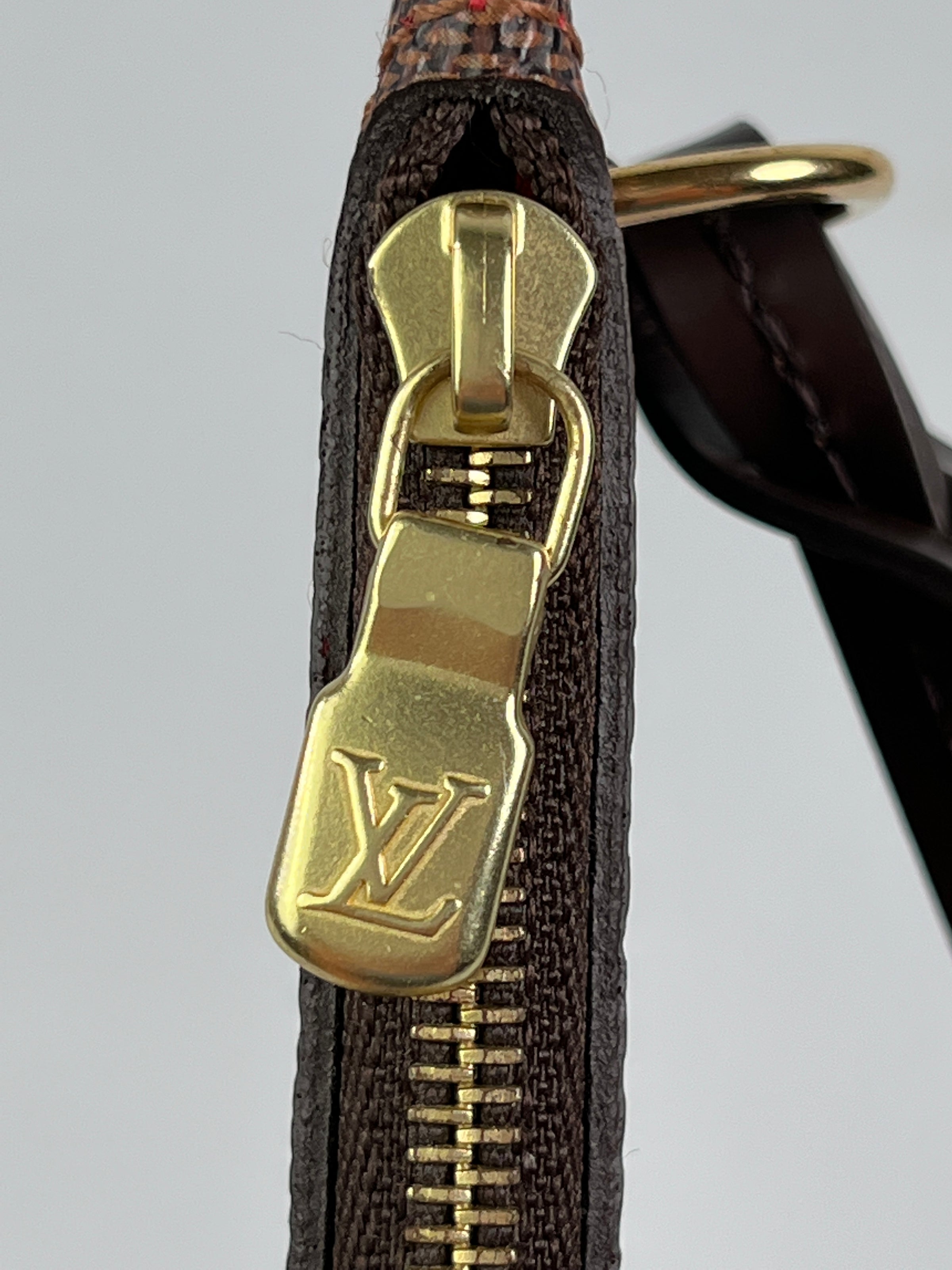 Louis Vuitton Neverfull Damier Ebene Pouch Wristlet