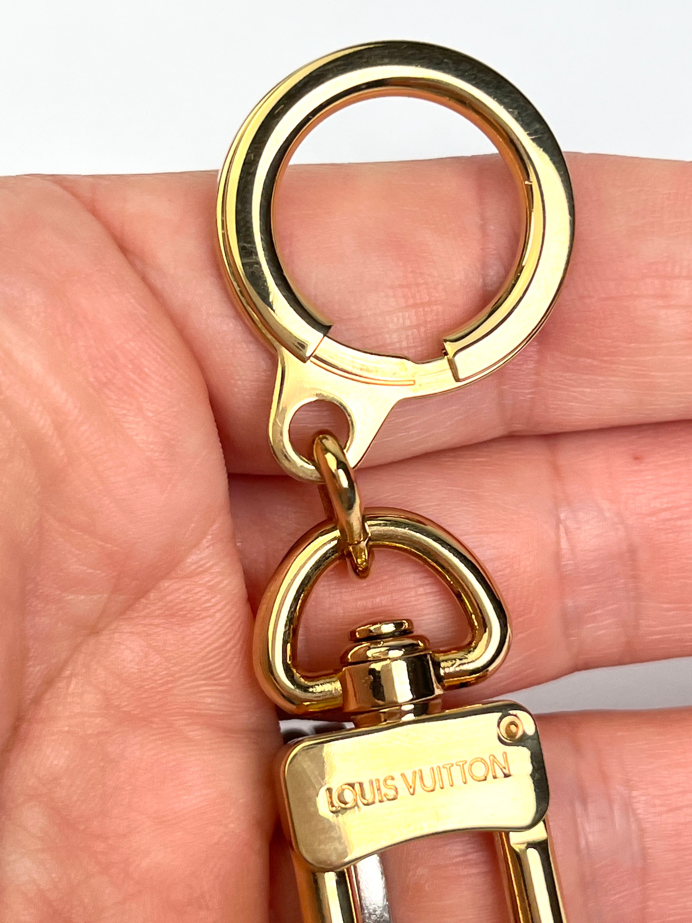 LOUIS VUITTON Anneau Cles Key Holder Charm Key Ring M62694 LV Auth
